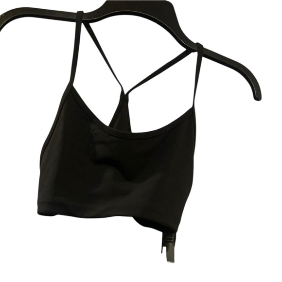 NWT Vuori all the feels bra BLACK Size M